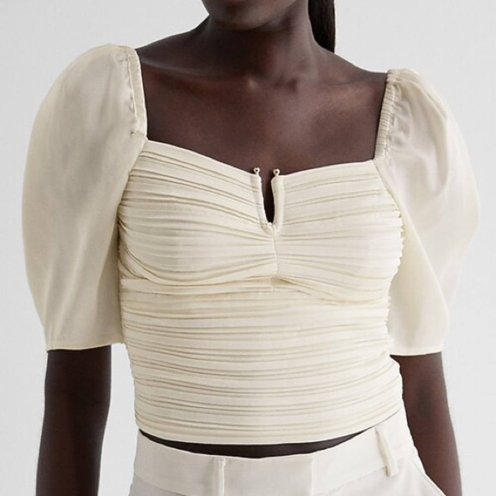 Express Satin V-Bar Puff Sleeve Ruched Pleated Top Cream Size L NWT